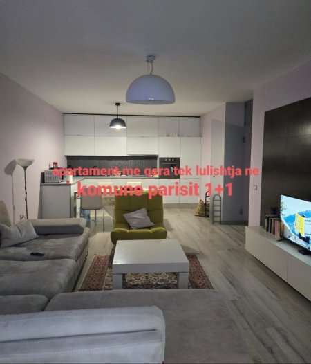 Apartment me qera 500 euro.Ka mundesi parking.Kati 3 me anshesor.Jepet vetem me kontrat noteriale.
