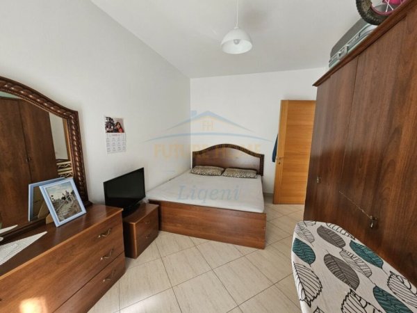 Tirane, shitet apartament 2+1+Ballkon Kati 3, 124 m² 219.000 € (Liqeni i Thate)