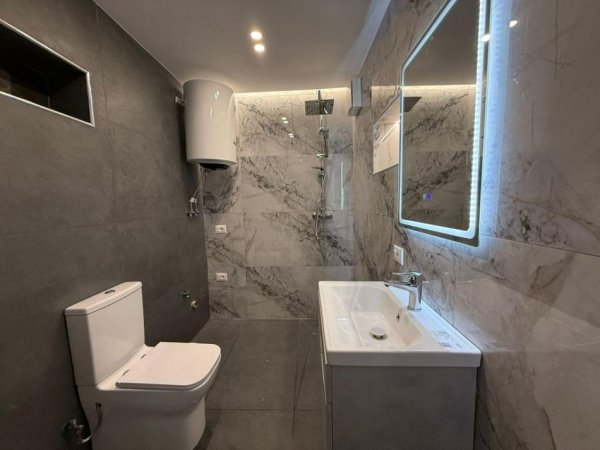 Tirane, shitet apartament 1+1 Kati 1, 43 m² 120.000 € (Rruga e Elbasanit)