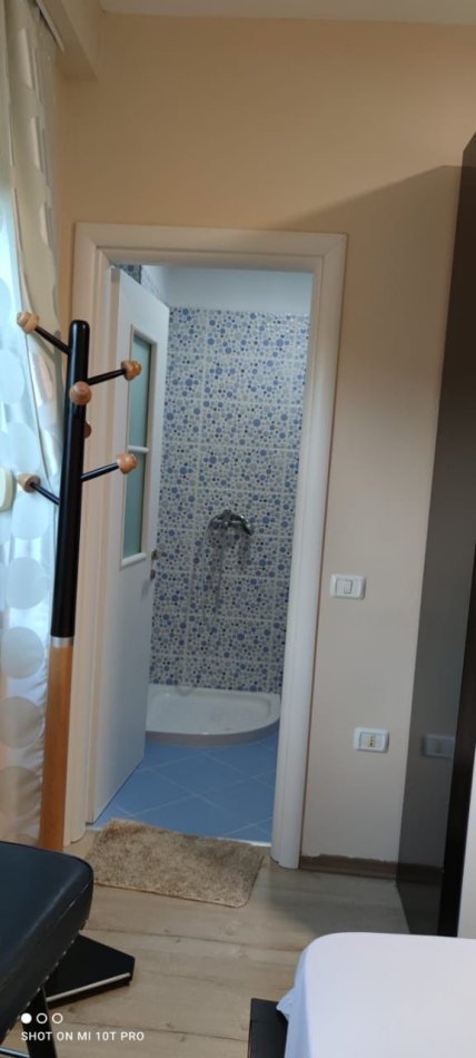 Tirane, jap me qera apartament 2+1+Ballkon Kati 2, 100 m² 700 €