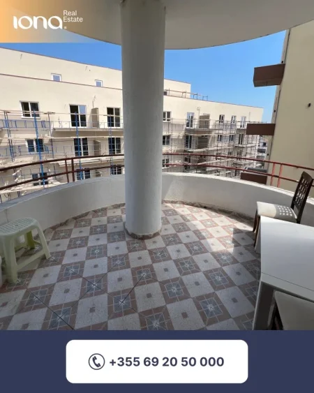 Mali Robit, shitet apartament 1+1 Kati 4, 67 m² 85.000 €