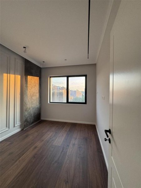 Jepet me qira zyre tek Vasil Shanto, Kompleksi Pepa Group, 12 m2, 40.000 lekë