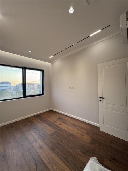 Jepet me qira zyre tek Vasil Shanto, Kompleksi Pepa Group, 12 m2, 40.000 lekë