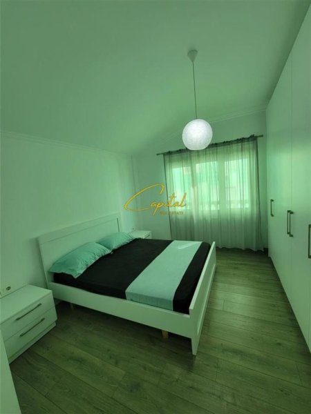 Tirane, jepet me qera apartament duplex Dublex Kati 3, 80 m² 500 € (ZOGU I ZI)