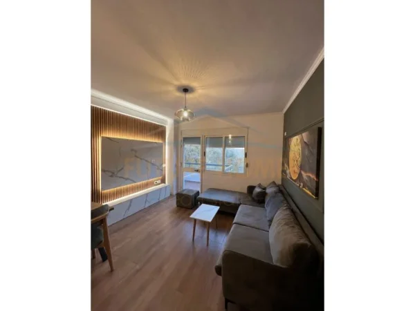 Shkembi Kavajes, shitet apartament 1+1+Ballkon Kati 6, 61 m² 73.000 € (Durres)