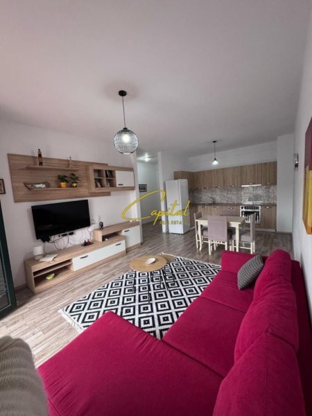 Tirane, jepet me qera apartament 1+1 Kati 2, 80 m² 450 € (ASTIR)