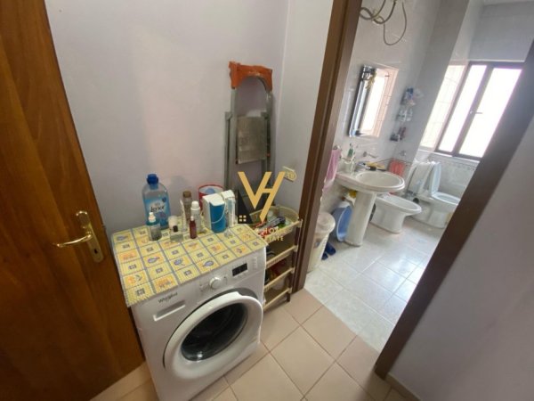 Tirane, jepet me qera apartament 1+1+Ballkon Kati 5, 72 m² 450 € (KOMUNA E PARISIT, RRUGA SKENDER LUARASI)