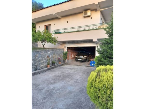 Shitet, Vilë 2 katshe, Dajt, Tiranë. AREA41930