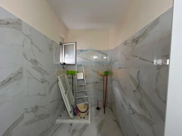 Plepa, shitet apartament 1+1+Ballkon Kati 3, 64 m² 72.000 € (Durres)