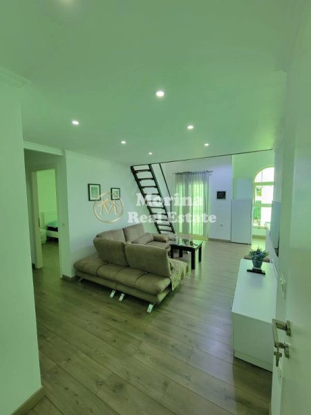 Tirane, jepet me qera apartament 1+1 Kati 3, 80 m² 500 € (Zogu i Zi)