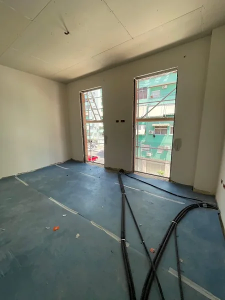 Tirane, shitet apartament 1+1 , 72 m² 193.860 € 