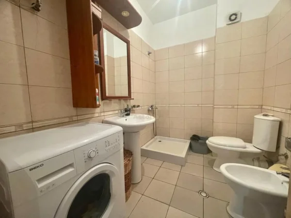 Tirane, shes apartament 1+1 Kati 5, 83 m² 99.600 € (Astir)