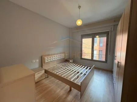 Tirane, shitet apartament 1+1 Kati 1, 76 m² 21.000.000 € 