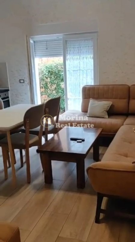Tirane, jepet me qera apartament 2+1 Kati 1, 80 m² 420 € (5 Maji)