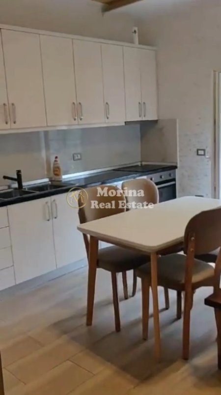 Tirane, jepet me qera apartament 2+1 Kati 1, 80 m² 420 € (5 Maji)