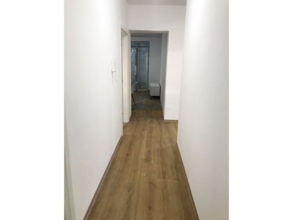Tirane, jepet me qera apartament 2+1 Kati 6, 65 m² 650 € 