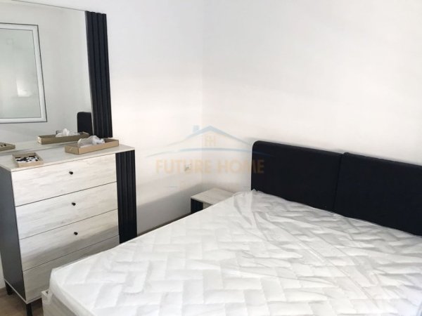 Tirane, jepet me qera apartament 2+1 Kati 6, 65 m² 650 € 