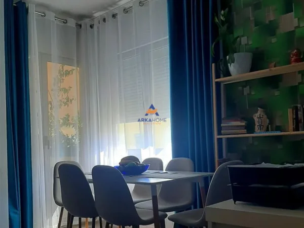 Tirane, shitet apartament 2+1+Ballkon Kati 3, 80 m² 155.000 € (NE FRESK)