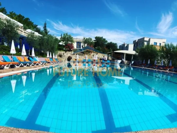 Tirane, shitet ambjent biznesi , 6.200 m² (TEG)