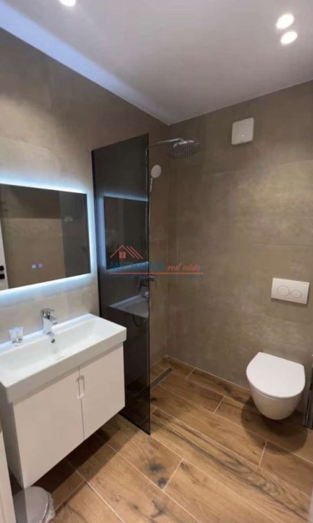 Tirane, shitet garsonier Kati 2, 152 m² 532.000 € (Stadiumi Dinamo)