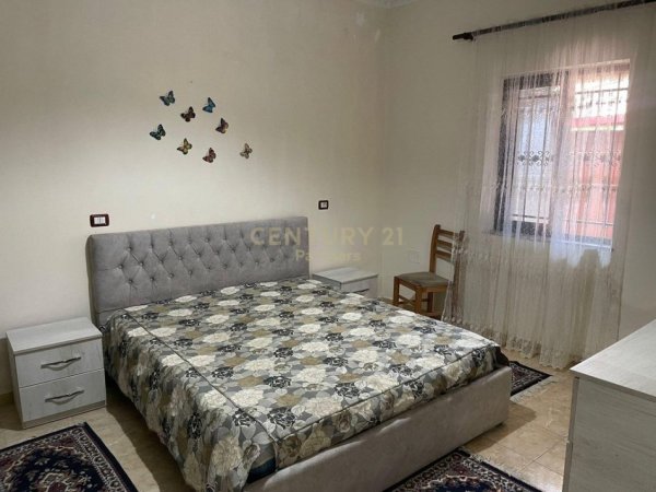 Tirane, jepet me qera apartament 1+1 Kati 1, 60 m² 300 € (Rruga Llazi Niho)