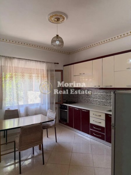 Tirane, jepet me qera apartament 2+1 Kati 1, 120 m² 300 € (Laprake)