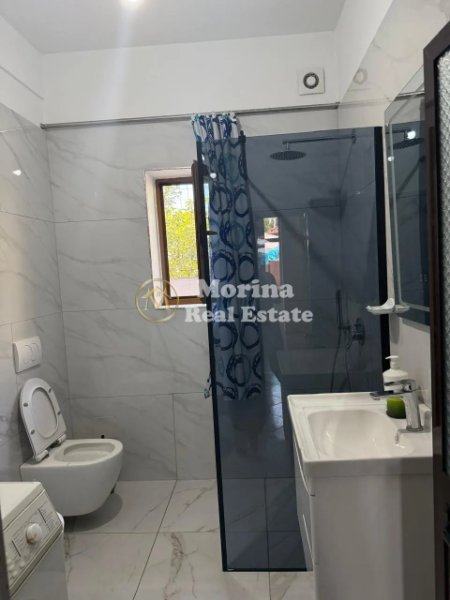 Tirane, jepet me qera apartament 2+1 Kati 1, 120 m² 300 € (Laprake)