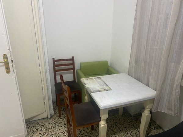 Tirane, jepet me qera apartament 2+1 Kati 2, 