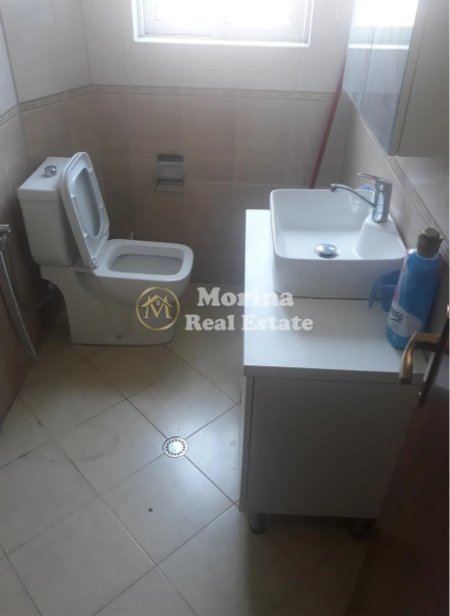 Tirane, jepet me qera apartament 2+1 Kati 5, 80 m² 500 € (Brryli)
