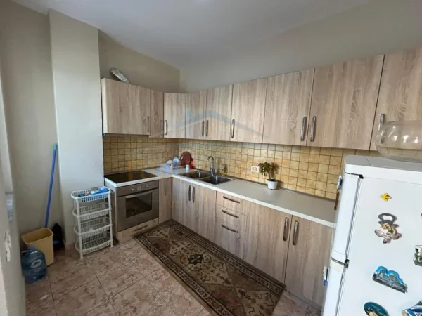 Golem, shitet apartament 1+1+Ballkon Kati 5, 75 m² 85.000 € (Mali i Robit, Golem)