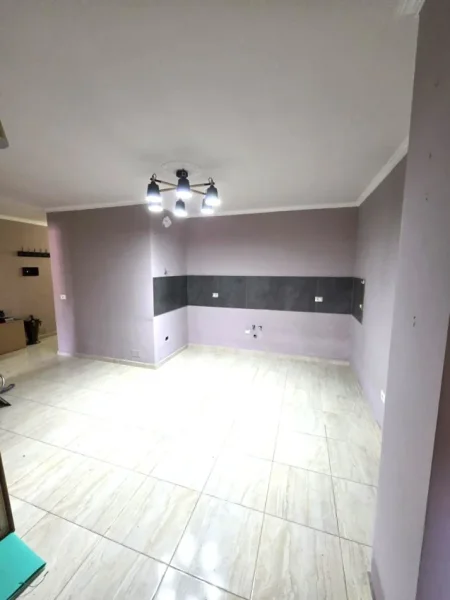 Tirane, SHITET SUPER APARTAMENT 3+1 PRANË KOPSHTIT BOTANIK, TIRANË Kati 2, 124 m² 245.000 € ( SHITET SUPER APARTAMENT 3+1 PRANË KOPSHTIT BOTANIK, TIRANË)
