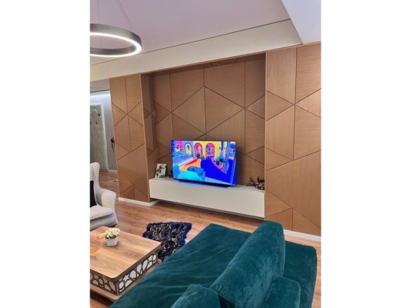 Tirane, jepet me qera apartament 2+1 Kati 8, 108 m² 1.000 € (KOMPLEKSI STAR)