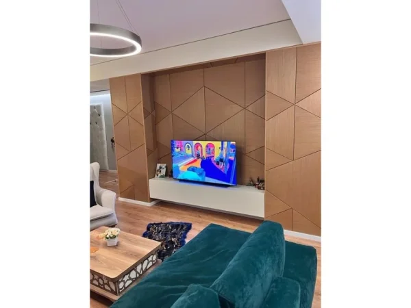 Tirane, jepet me qera apartament 2+1 Kati 8, 108 m² 1.000 € (KOMPLEKSI STAR)