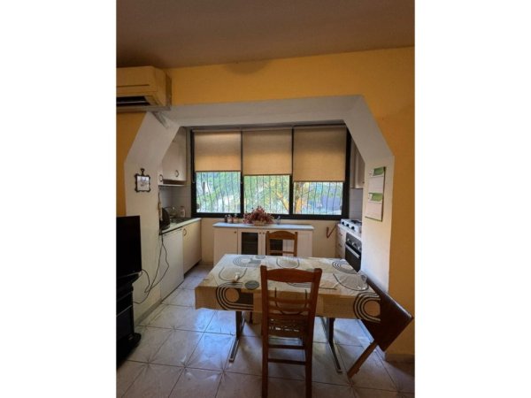 Tirane, jepet me qera apartament 1+1 Kati 2, 60 m² 450 € (Ambasada Amerikane)