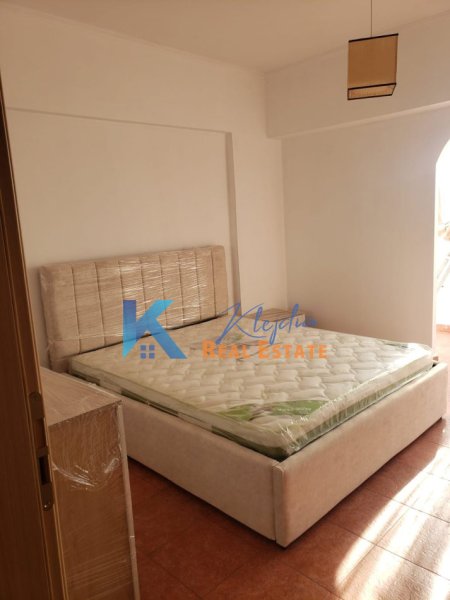 Tirane, jap me qera apartament 2+1+Aneks+Ballkon Kati 9, 105 m² 650€ (Komuna e Parisit, afer Pasticeri Nefeli)