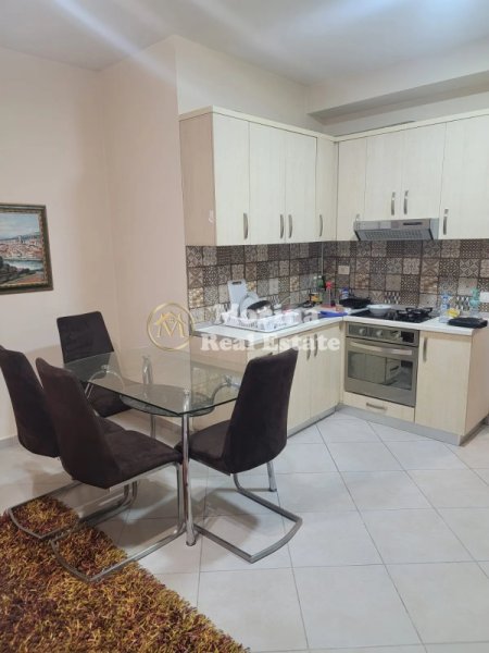 Tirane, jepet me qera apartament 2+1 Kati 2, 85 m² 550 € (Kodra e Diellit)
