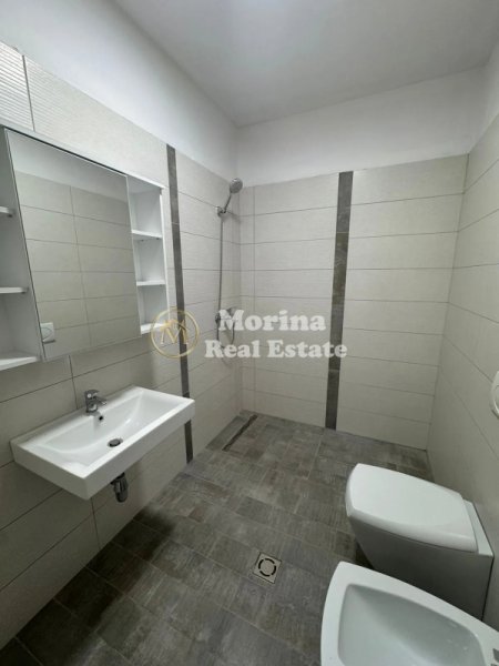 Tirane, jepet me qera apartament 2+1 Kati 3, 110 m² 750 € (Kompleksi Delijorgji)