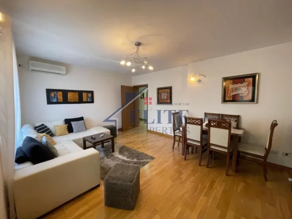 Tirane, jepet me qera apartament 1+1+Ballkon Kati 4, 65 m² 550 € 