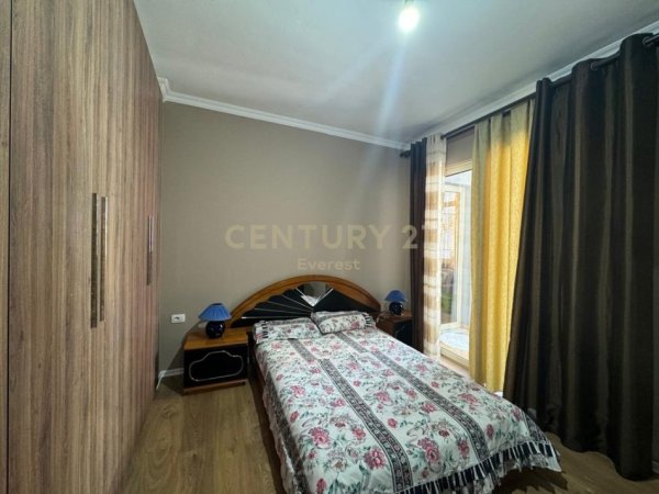 Tirane, jepet me qera apartament 2+1 Kati 4, 82 m² 400 € (Rruga Muhamed Deliu)