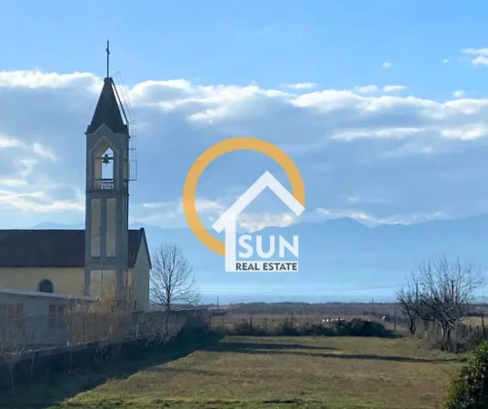 Shkoder, shitet truall , 1.500 m² (GRILE, VRAKE)