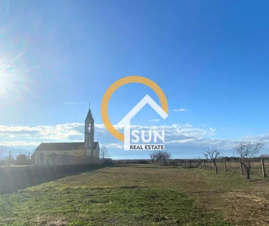 Shkoder, shitet truall , 1.500 m² (GRILE, VRAKE)