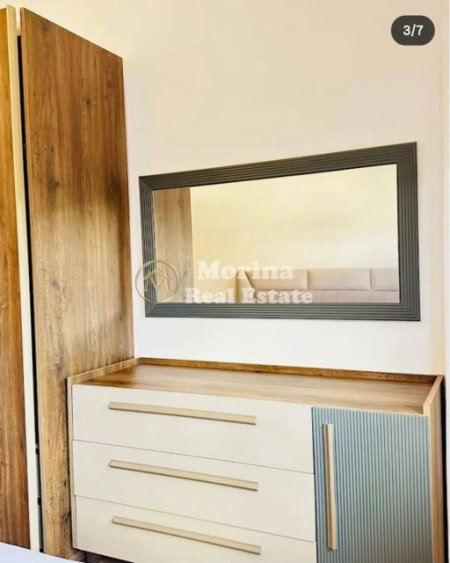 Tirane, jepet me qera apartament 1+1 Kati 1, 60 m² 650 € (Barrikada)