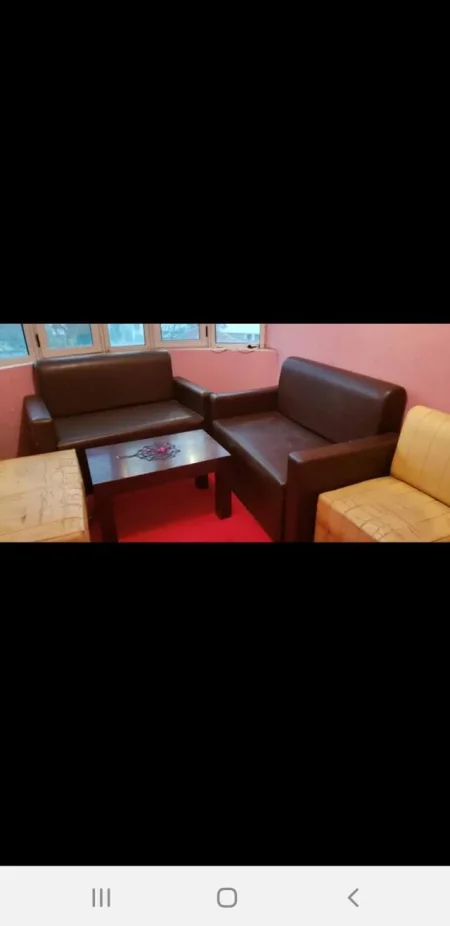 Tirane, shes SHITEN KOLLTUK  TEK DHE DYSH 10  Leke