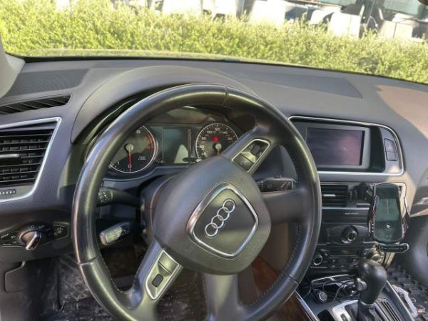 Tirane, shes makine Audi Audi Q5 Viti 2012, 12.500 Euro