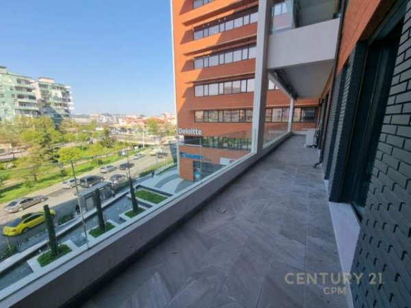 Tirane, jepet me qera apartament 3+1+BLK Kati 3, 176 m² 1.500 Euro (KOMPLEKSI DELIJORGJI)
