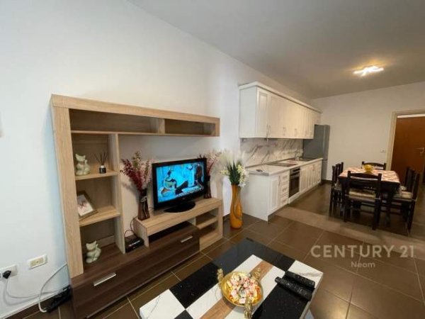 Tirane, jepet me qera apartament 2+1 Kati 2, 85 m² 650 Euro (LIQENI I THATE)