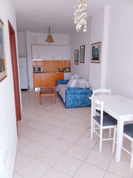 Vlore, jepet me qera apartament ne plazh Kati 8, 54 m² 50 Euro (Pelivan Leskaj)