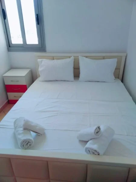 Vlore, jepet me qera apartament ne plazh Kati 8, 54 m² 50 Euro (Pelivan Leskaj)