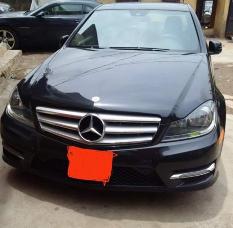 Tirane, shitet makine Mercedes-Benz C300 Viti 2013, 9.900 Euro