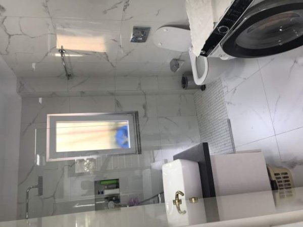 Tirane, jepet me qera apartament  (MATERINITETI I RI - ALI DEMI)